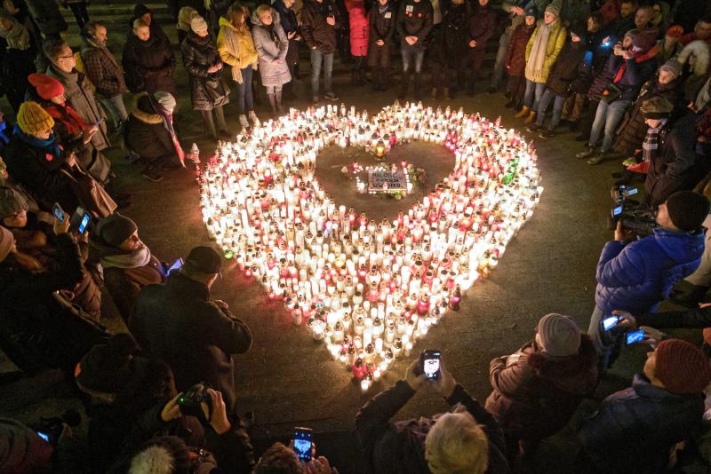 W hołdzie dla Pawła Adamowicza