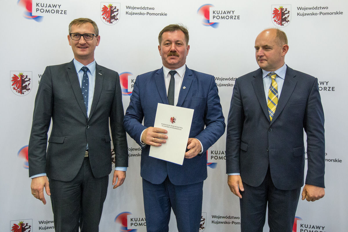 Uroczyste podpisanie umowy